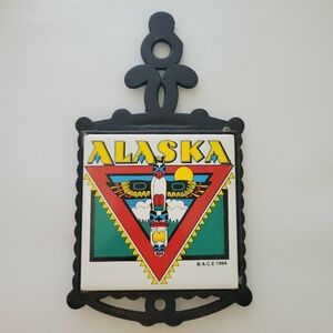 Lanka Wall Tiles Alaska Ceramic Tile 4x4" Cast Iron Trivet Wall Hanging 5.5x9"